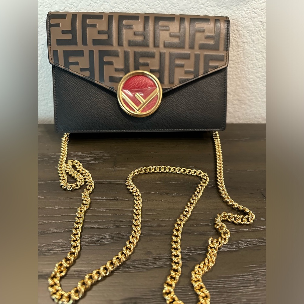 Fendi crossbody - Picture 2 of 4